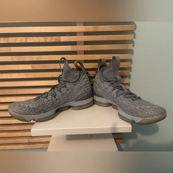 Nike LeBron 15 City Series Size 10.5