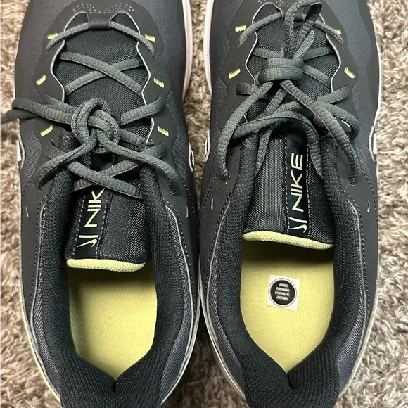 Nike Legend Essential 2 Men’s Running Shoes - CQ9356-016