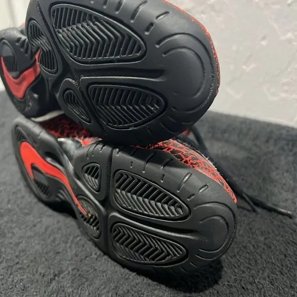 🏀 NIKE Little Posite One Lava Kid Sz 2Y Foamposite Sneakers Black/Red - PERFECT