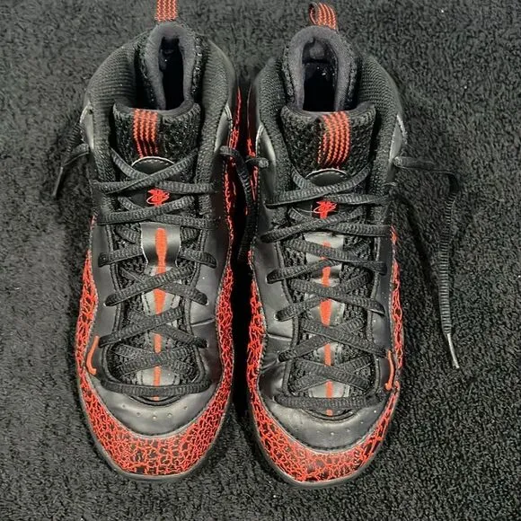 🏀 NIKE Little Posite One Lava Kid Sz 2Y Foamposite Sneakers Black/Red - PERFECT