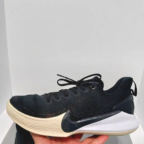 Nike Mamba‎ Focus Kobe Sneakers, Size 8.5W| EUR 40