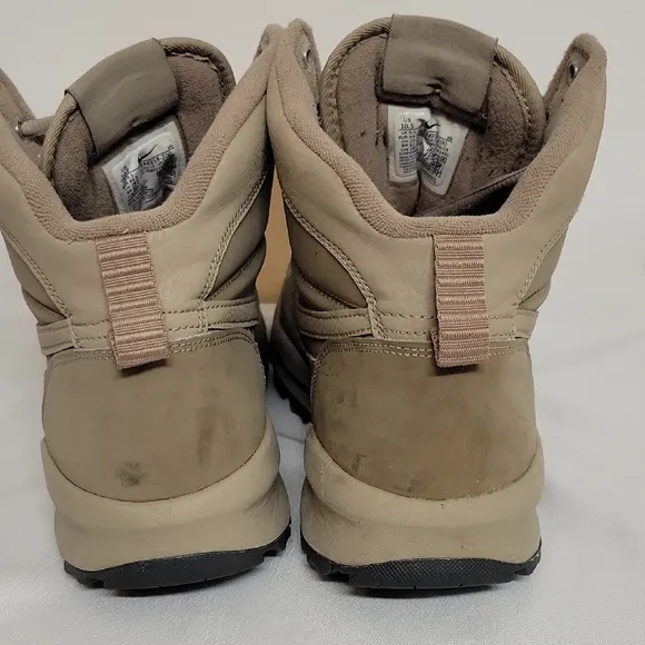 Nike Men's Tan MANOADOME High-Top Sneakers/ Boots