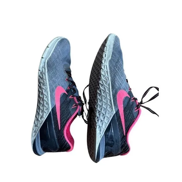 Nike Metcon 3 Womens Gray Pink Crosssfit Cross Training Athletic Sneakers Sz 9