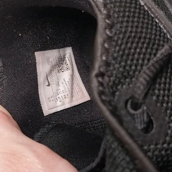 Nike PG 4 Sneakers, Size 7.5‎