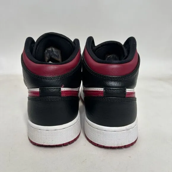 Nike Shoes Air Jordan 1 Mid GS “Bred Toe/Noble Red” 2024