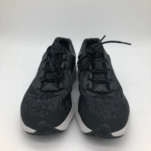 Nike used Zoom Winflow size 9.5 Shield DC3727-001 Men's Sneakers Shoes