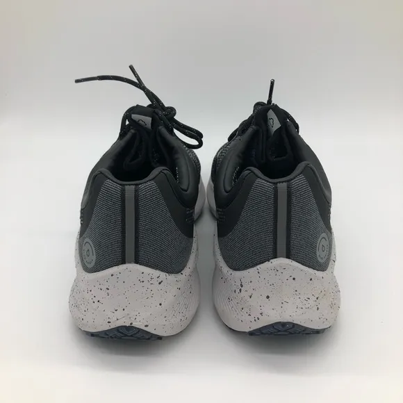 Nike used Zoom Winflow size 9.5 Shield DC3727-001 Men's Sneakers Shoes