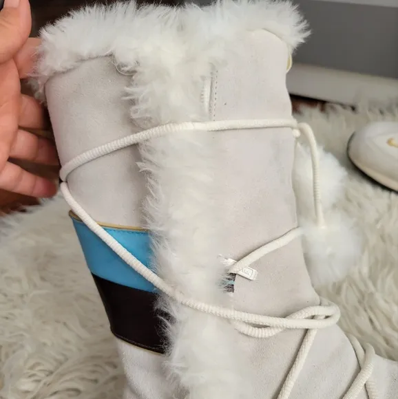 Nike Women's White Winter Boots