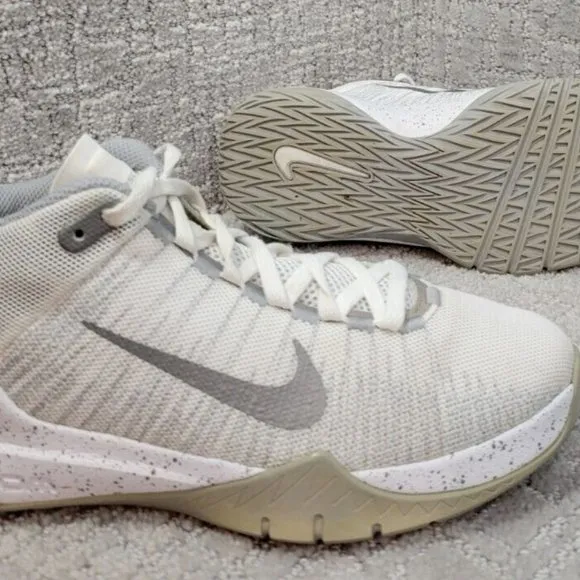 Nike Zoom Ascention Air Mag Fly Knit Youth's Size 5Y Silver White Athletic Shoes