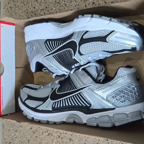 Nike Zoom Vemero 5 Mens
