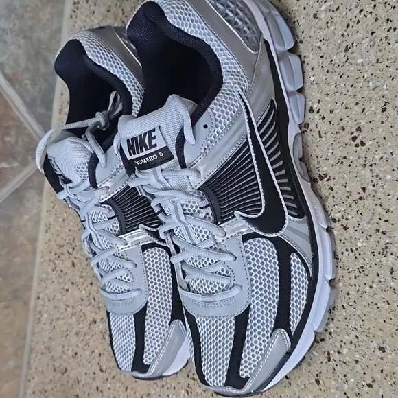 Nike Zoom Vemero 5 Mens
