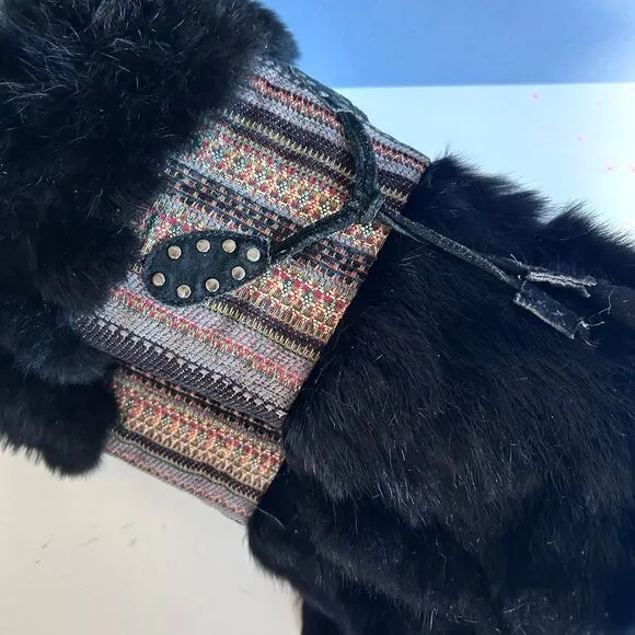 Nine West shearling boots size 8.5 black tassel fur vintage leather snow lug