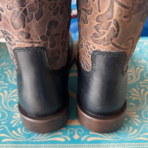 Noble Outfitters Women’s Boots NWT
