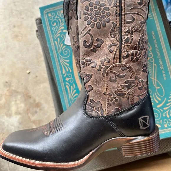 Noble Outfitters Women’s Boots NWT
