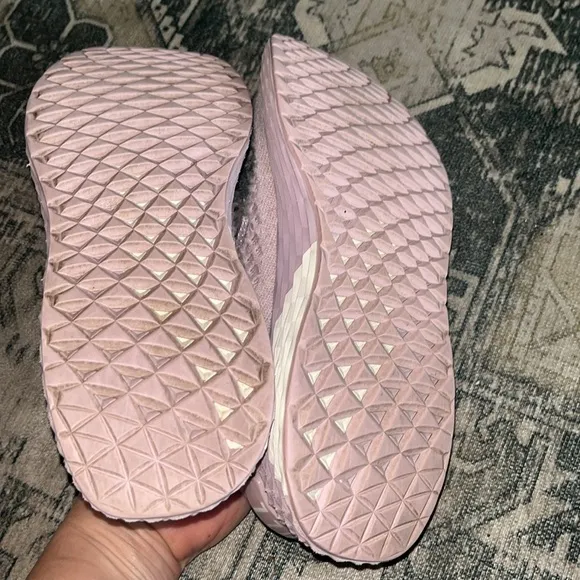 Nobull unisex Allday knit lilac sneakers size 7 men’s 8.5 women’s
