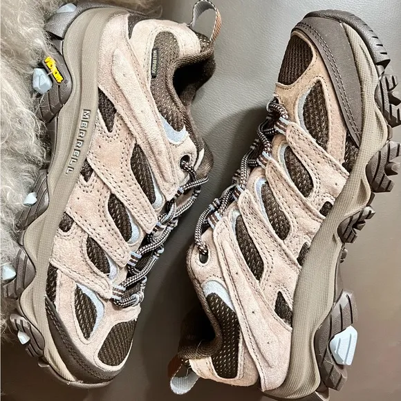 NWOB $140 Merrell NEW! Hiking Shoes