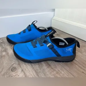 NWOB Arc’teryx Arakys Approach Trekking Hiking Climbing Sneaker Shoes
