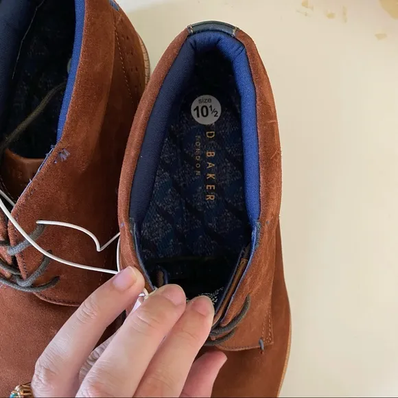 NWOB | Ted Baker London | Suede Chukkas