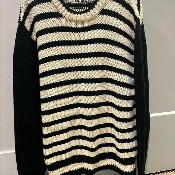 NWOT ciao lucia sweater women small black and cream striped  100 cotton FIRM.