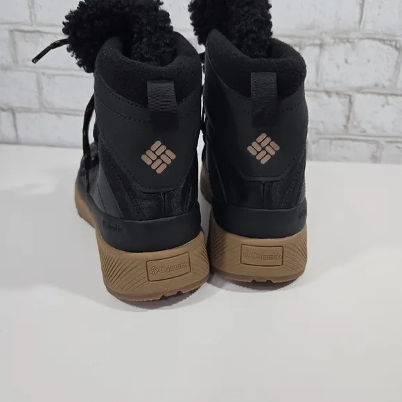 NWOT Columbia Women's Red Hills Omni-Heat Snow Boots