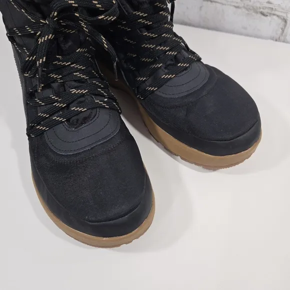 NWOT Columbia Women's Red Hills Omni-Heat Snow Boots