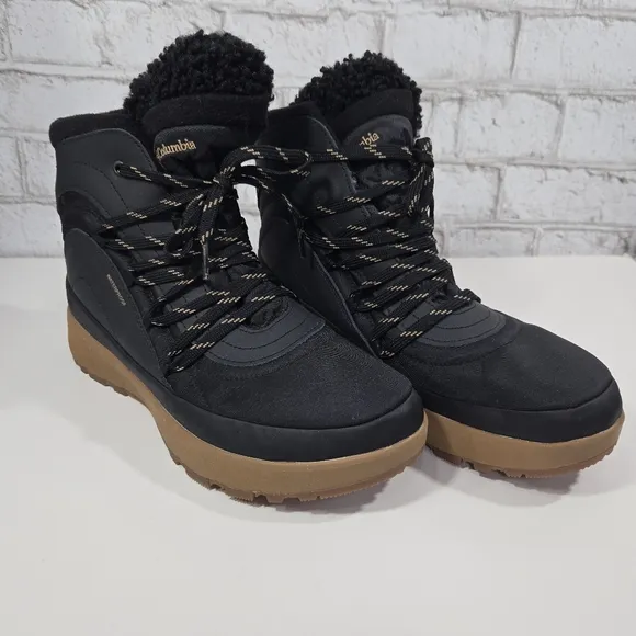 NWOT Columbia Women's Red Hills Omni-Heat Snow Boots