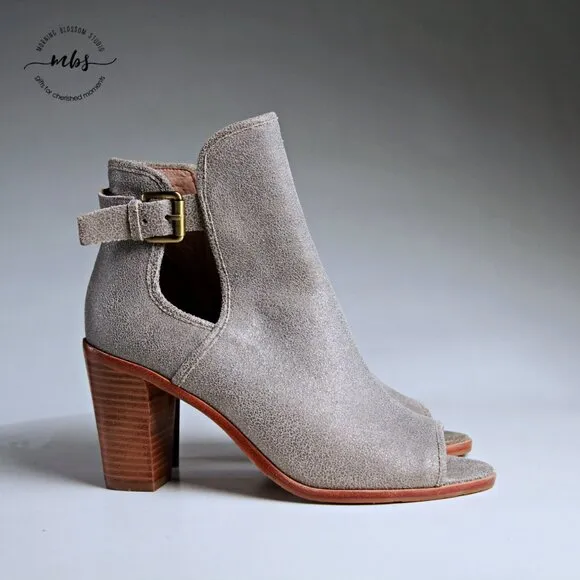 NWOT Donald J. Pliner Kara Ankle Boots Tan Gold Women 8.5