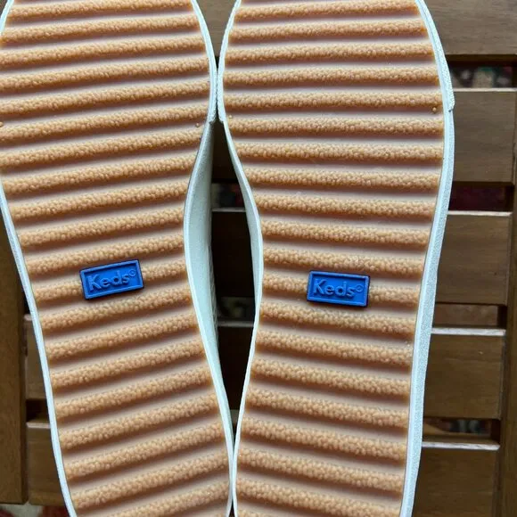 NWOT Keds Snake Print Canvas Sneakers Lace-Up / slip  On Comfort Shoes US Sz 10
