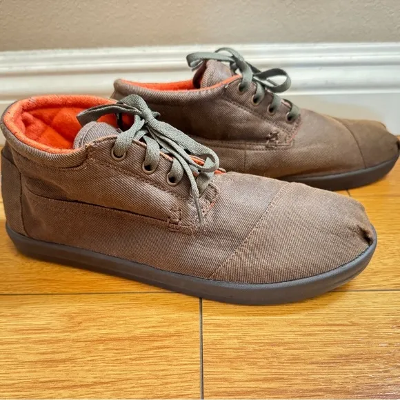 NWOT TOMS Men’s Wax Twill Botas Boots Size 9.5
