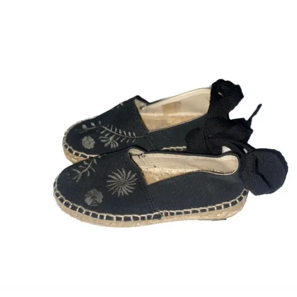 NWT Bonpoint shoes girls size 27 Espadrille floral embroidered