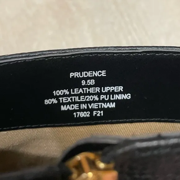 NWT IN BOX Lauren Ralph Lauren Leather Black Heeled Bootie Boots (size 9.5)