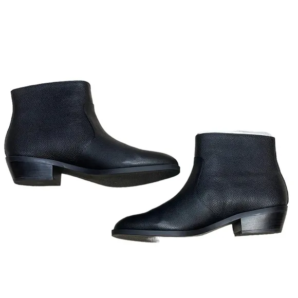 NWT IN BOX Lauren Ralph Lauren Leather Black Heeled Bootie Boots (size 9.5)