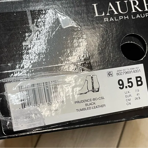 NWT IN BOX Lauren Ralph Lauren Leather Black Heeled Bootie Boots (size 9.5)
