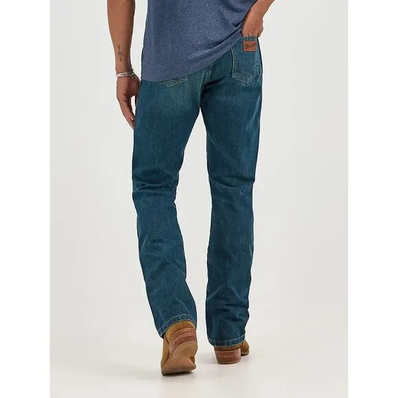NWT MEN'S WRANGLER RETRO SLIM FIT BOOTCUT JEAN