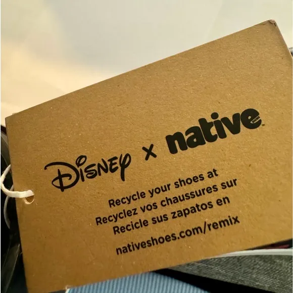 NWT. Native x Disney Minnie Mouse Slip On Sneaker Shoe unisex: Men 7 Women 9.