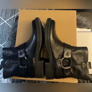 NWT Women’s Zodiac Fiera Black Leather Boots