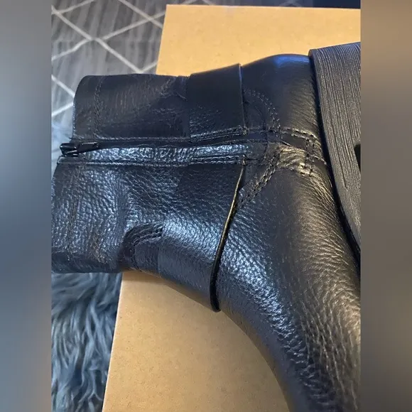 NWT Women’s Zodiac Fiera Black Leather Boots