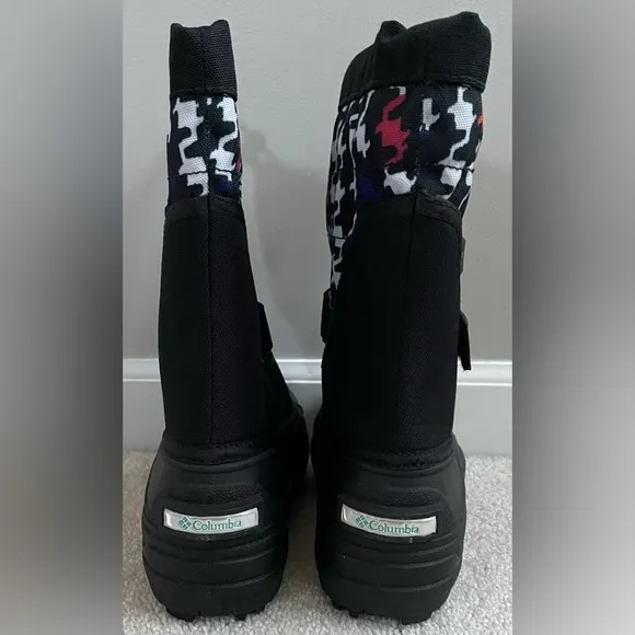 NWT’s Columbia Youth 1 Girls Winter Snow Boots