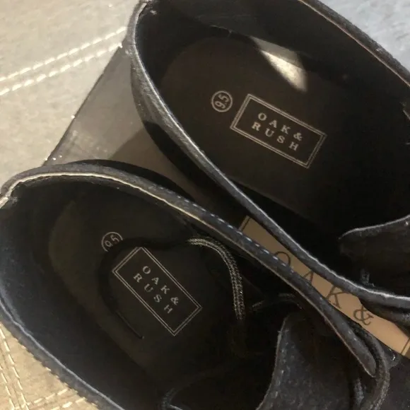 OAK &amp; RUSH Men’s Black Chukka Boots 9.5