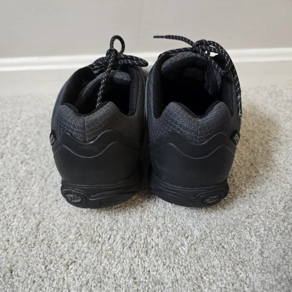 Oboz Bridger Low B-DRY Men's Hiking Shoes Dark Shadow M11 Wide Gorpcore Camping