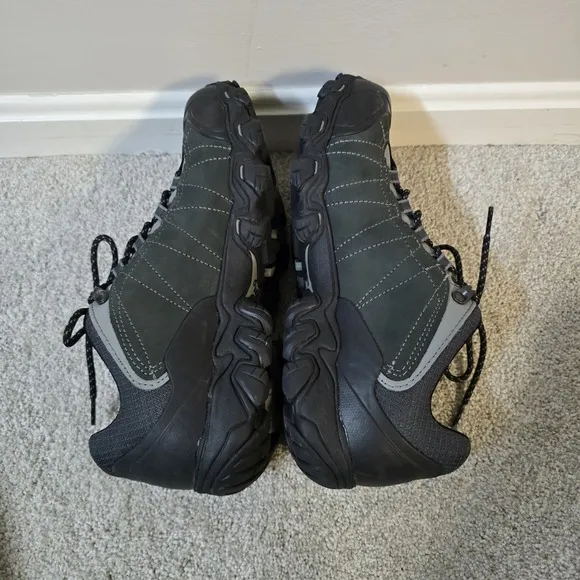 Oboz Bridger Low B-DRY Men's Hiking Shoes Dark Shadow M11 Wide Gorpcore Camping