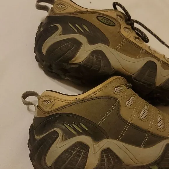 Oboz women's hiking shoes size 9.5