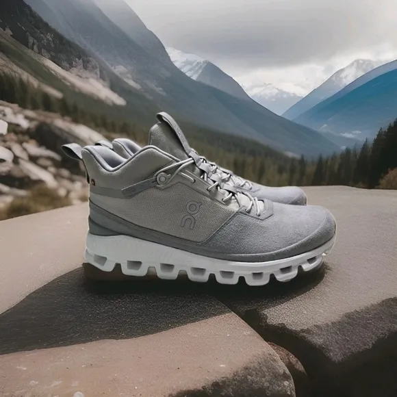 On Cloud Hi Women's Running Shoes - Glacier/Grey - US 8.5 - No Box