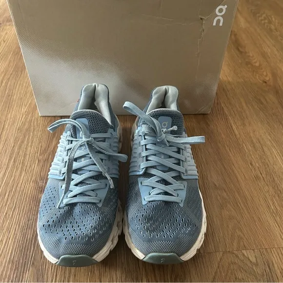 ON CLOUDSWIFT blue athletic training running lace up shoes sneakers women’s 6.5