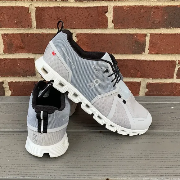 On Running Cloud 5 Waterproof Running Shoe