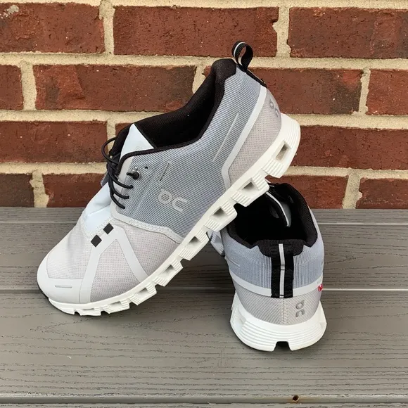 On Running Cloud 5 Waterproof Running Shoe