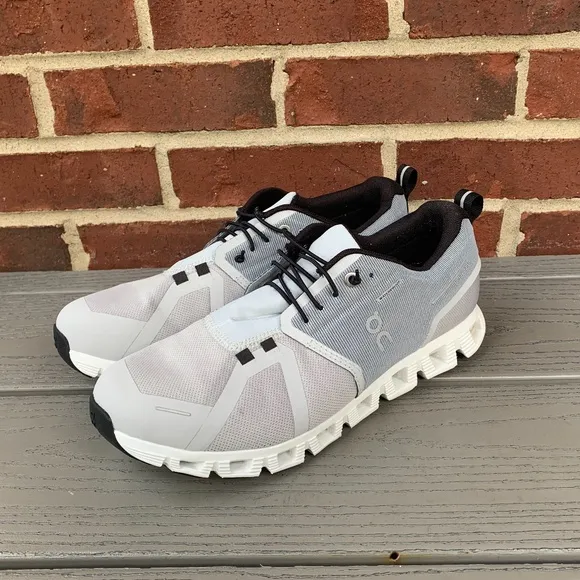 On Running Cloud 5 Waterproof Running Shoe