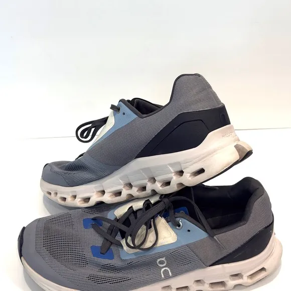 On Running Men's Cloudstratus Gray Running Shoes 12