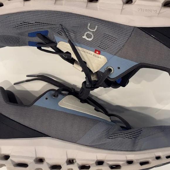 On Running Men's Cloudstratus Gray Running Shoes 12