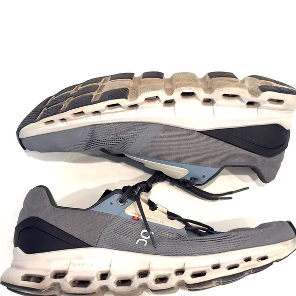 On Running Men's Cloudstratus Gray Running Shoes 12